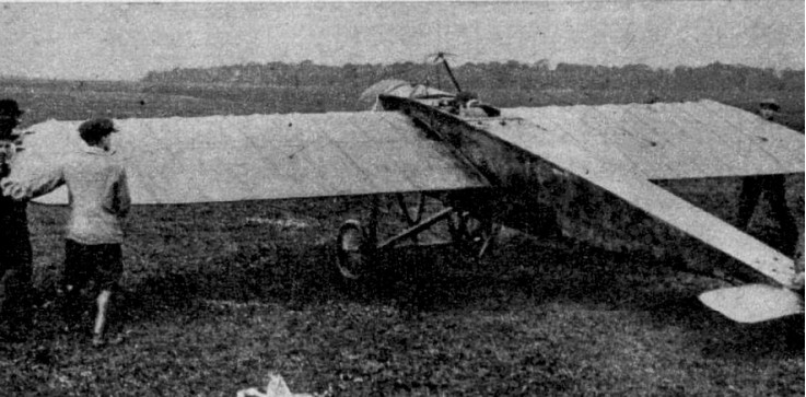 1913:- Roland Garros y la primera travesia en aeroplano del Mediterráneo