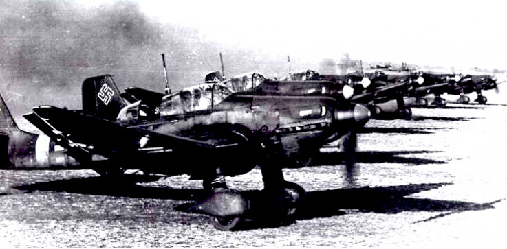 RECOMENDANDO UN LIBRO: Piloto de Stukas RECOMENDANDO UN LIBRO: Piloto de Stukas